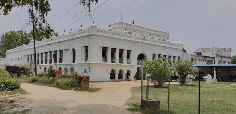 File:NewPalaceTamkuhiRaj.png